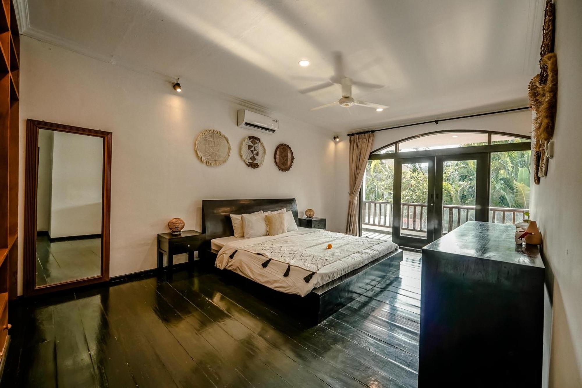 Lalita Villas Seminyak Exterior photo