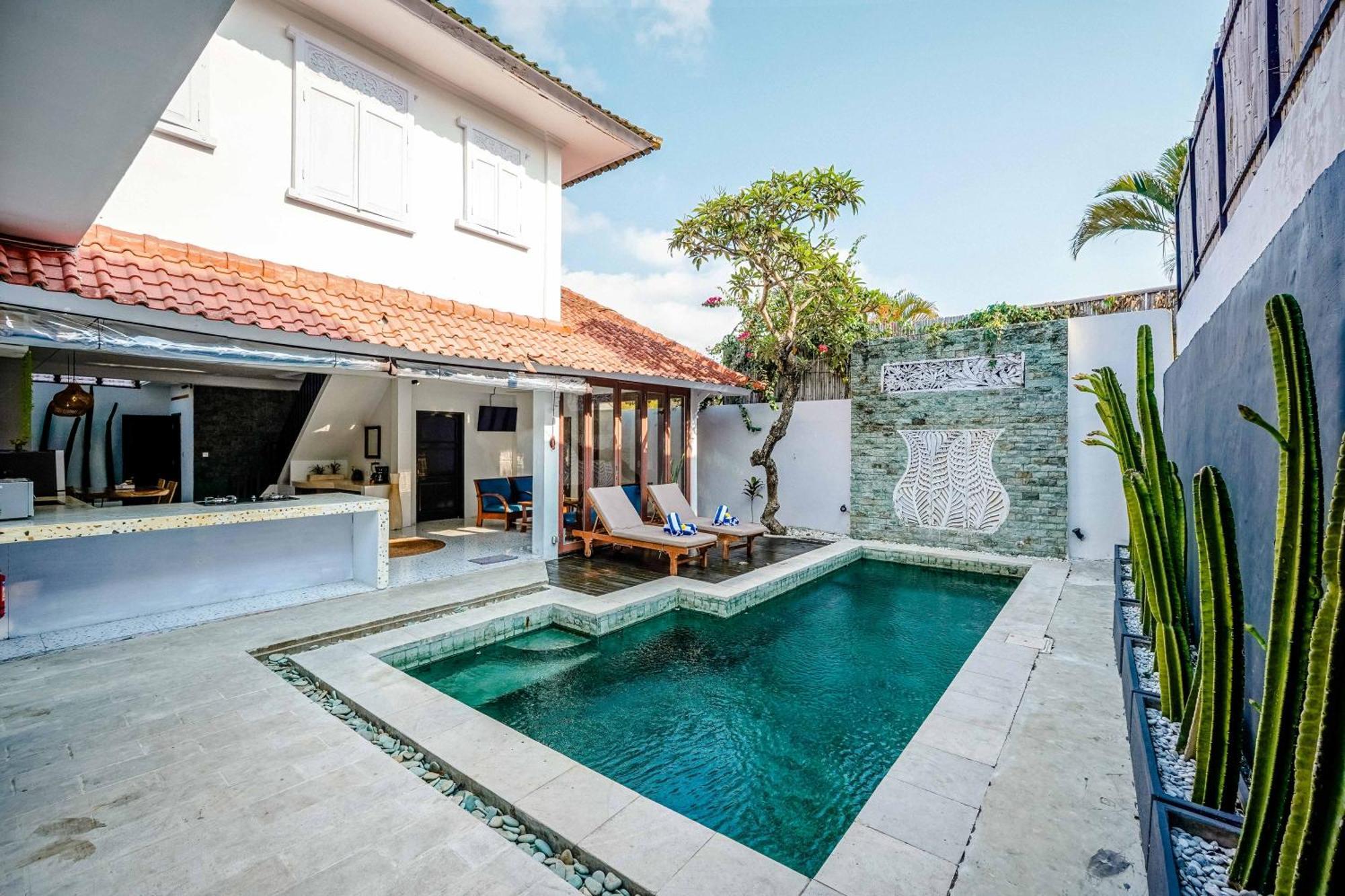 Lalita Villas Seminyak Exterior photo