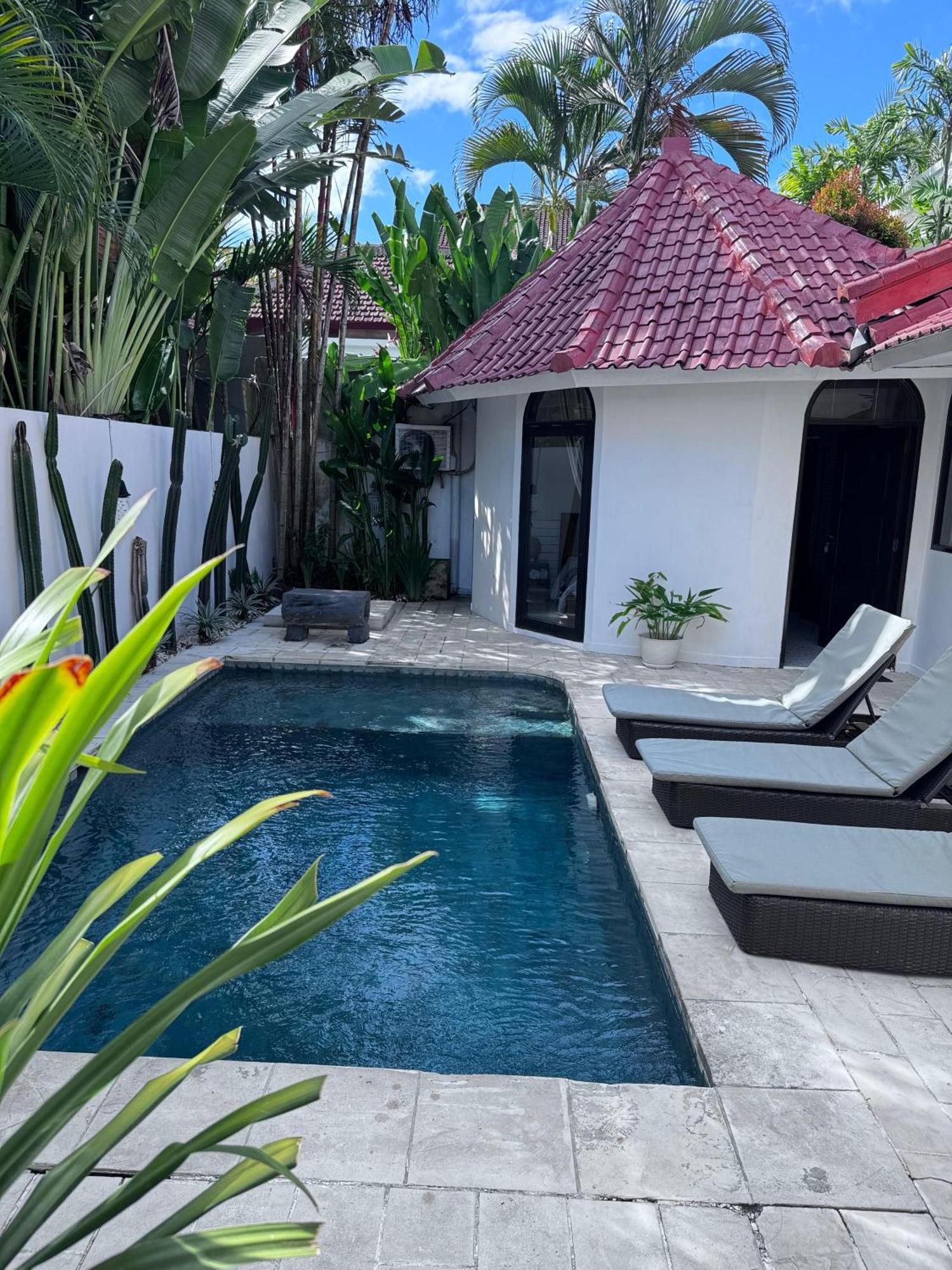 Lalita Villas Seminyak Exterior photo